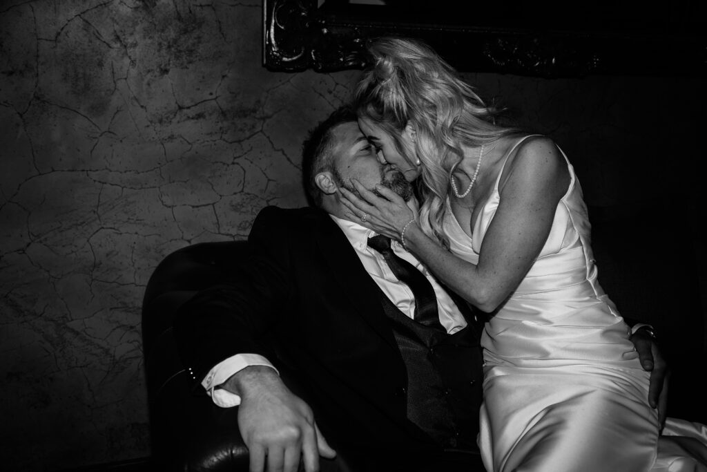 candid wedding moments