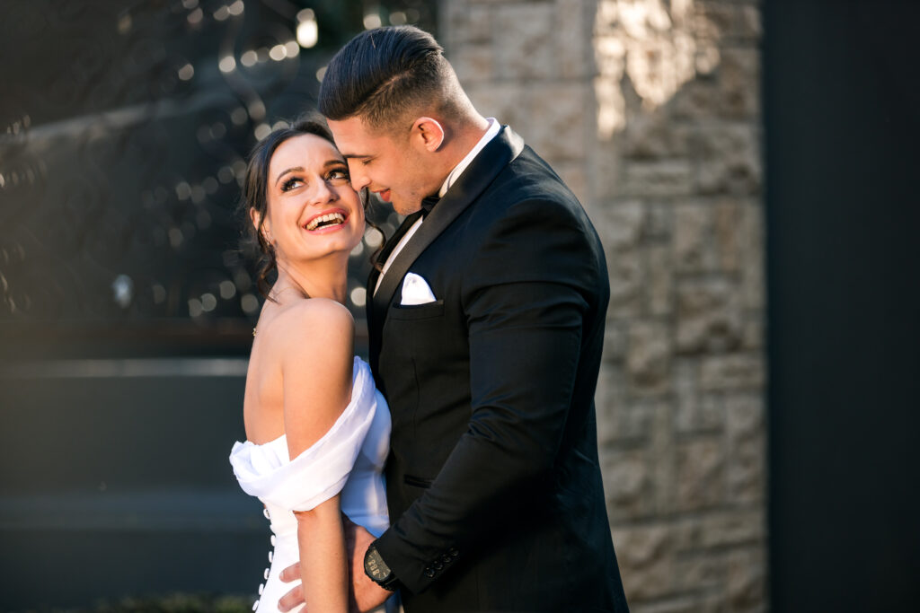 candid wedding moments